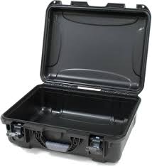 NANUK 930 Funda Rígida Impermeable - Negro